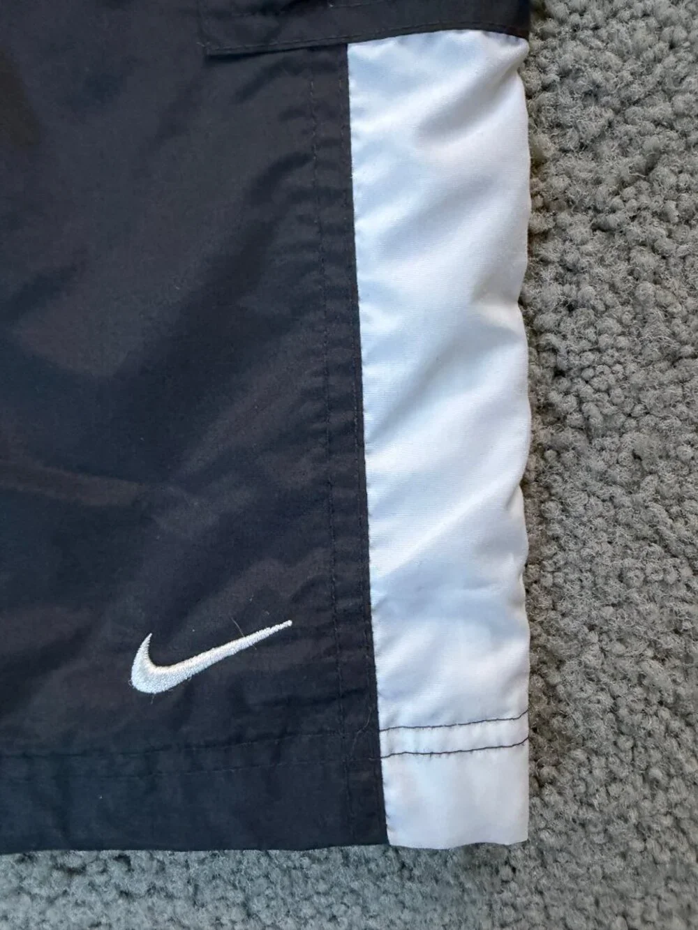 Vintage Y2K Nike Silver Tag Nylon Cargo Track Pants L - LIKE NEW Condition!